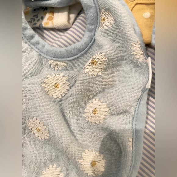 Bundle of baby girl 6 onesies, 4 socks and 3 bibs size PREEMIE and NEWBORN - Picture 7 of 7